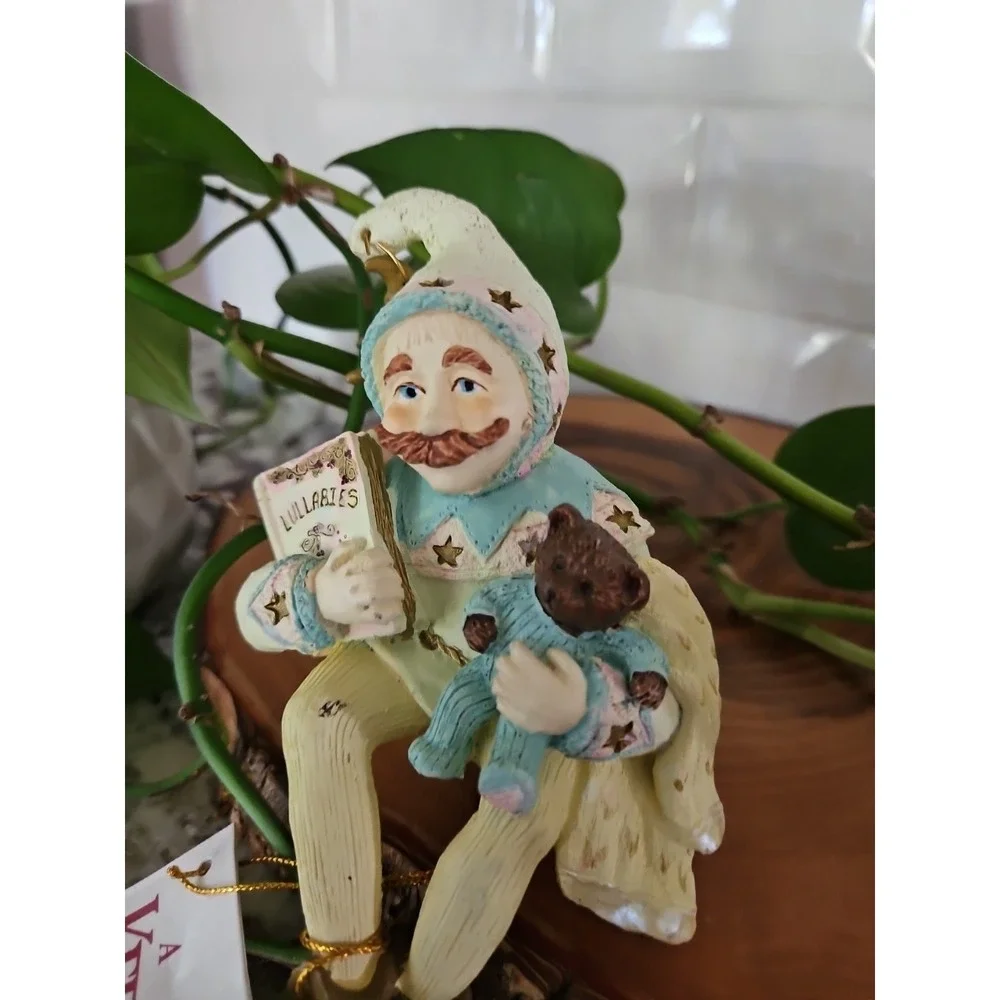 KEEPER OF THE NURSERY Vintage Shenandoah Designs Mantle Or Shelf Figurine